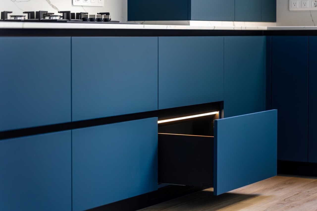 Mobilier de bucătărie mat sau lucios? Ce variantă este mai practică