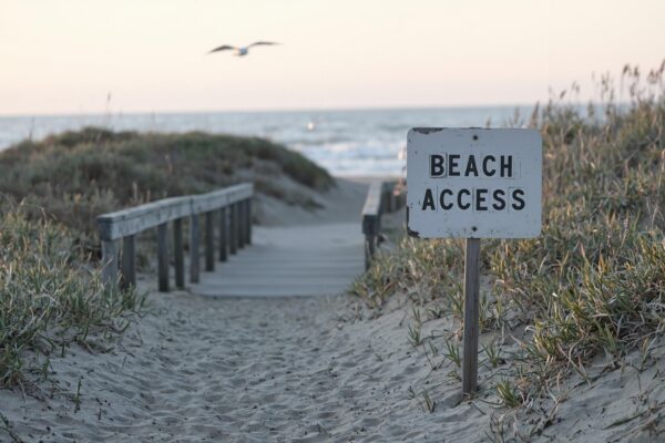 Vacanță în Lefkada: ce trebuie să știi despre accesul la plaje